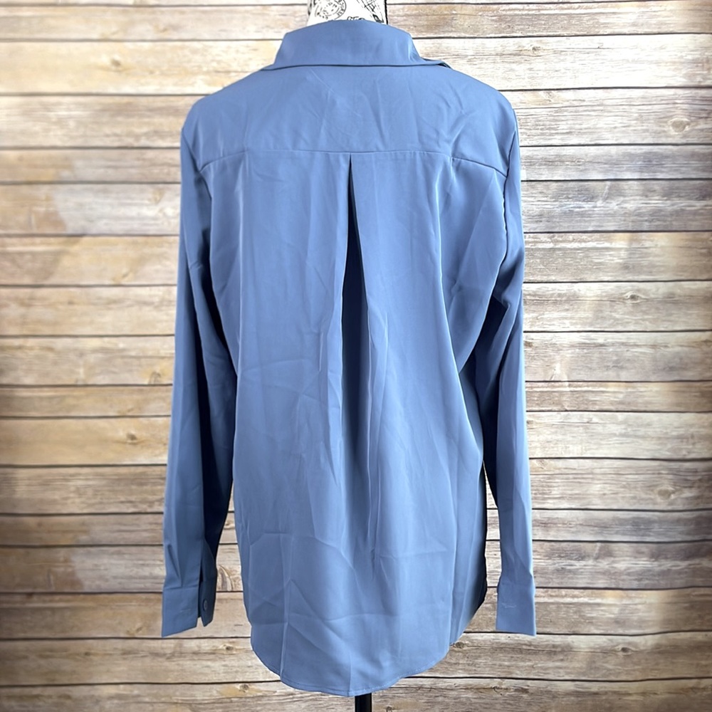 NWT ZC&GF button down blouse - Picture 4 of 7